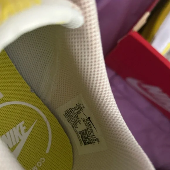 Nike Women's Sneakers in White and Yellow - Picture 2 of 3